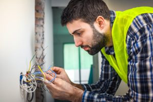 Why You Should Hire a Home Electrician to Do Your Electrical Repairs